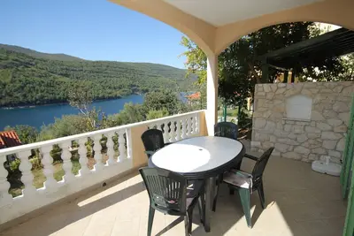 Image de Appartement d'une chambre avec la terrasse et la vue sur le mer Duga Luka (Prtlog), Labin (A-3025-b)
