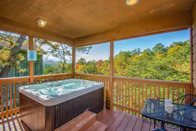 Cabane Romantique Resort Ladybug avec vue sur la montagne, salle de jeux, à proximité de Dollywood