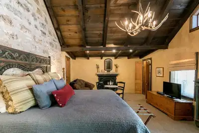 Image de Austin Street Retreat - Suite d'Eli