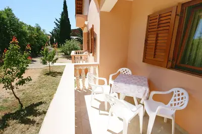 Image de Appartement d'une chambre avec la terrasse Rovanjska, Paklenica (A-6209-b)