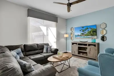 Image de Tarifs réduits, piscine privée, maison neuve, équipements gratuits, à proximité de Disney et des magasins!