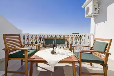 Image de Appartement d'une chambre avec la terrasse et la vue sur le mer Sukosan, Zadar (A-5906-b)