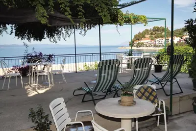 Image de Appartement d'une chambre avec la terrasse et la vue sur le mer Podgora, Makarska (A-6836-c)