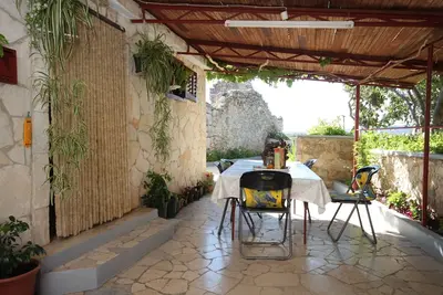 Image de Appartement de deux chambres avec la terrasse Stivan, Cres (A-382-c)