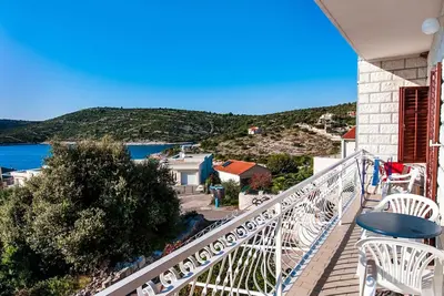 Image de Appartement de trois chambres avec le balcon et la vue sur le mer Kanica, Rogoznica (A-1101-b)