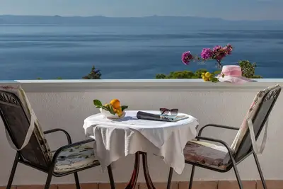 Appartement de deux chambres avec la terrasse et la vue sur le mer Podgora, Makarska (A-6671-c)