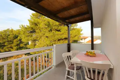 Image de Appartement de deux chambres avec la terrasse et la vue sur le mer Rogoznica (A-4162-b)