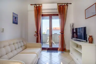 Appartement de deux chambres avec la terrasse et la vue sur le mer Mali Losinj, Losinj (A-7879-c)