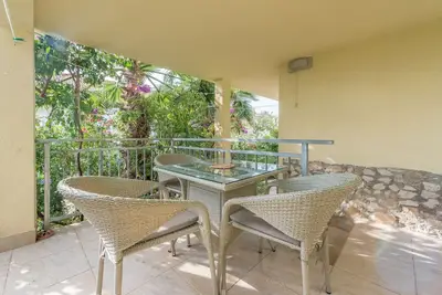 Appartement d'une chambre avec la terrasse et la vue sur le mer Businci, Ciovo (A-7560-c)