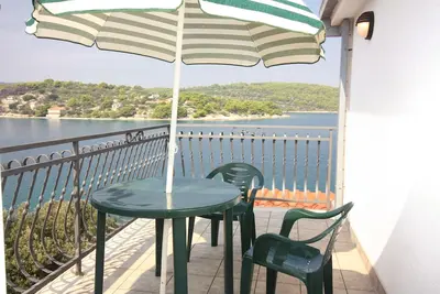 Image de Garçonnière prés de la plage Necujam, Solta (As-5182-a)
