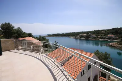 Image de Appartement de deux chambres prés de la plage Basina, Hvar (A-8754-a)