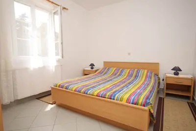 Image de Appartement d'une chambre avec la terrasse Nerezine, Losinj (A-3451-d)