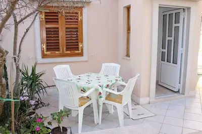 Image de Appartement d'une chambre avec la terrasse Supetar, Brac (A-6037-a)
