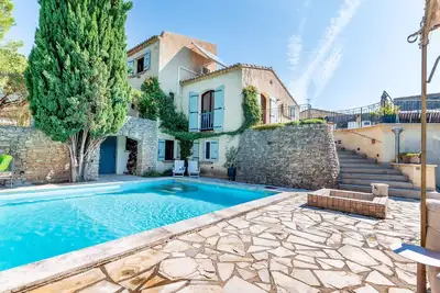 Image de villa Nyons piscine privée chauffée Nyons Drôme provençale
