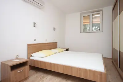 Image de Appartement d'une chambre prés de la plage Zubovici, Pag (A-6356-f)