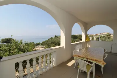 Image de Appartement de deux chambres prés de la plage Mandre, Pag (A-4084-a)