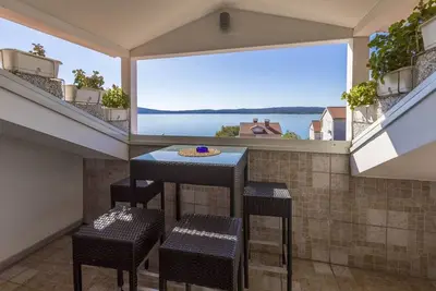 Image de Garçonnière avec la terrasse et la vue sur le mer Selce, Crikvenica (As-4802-b)