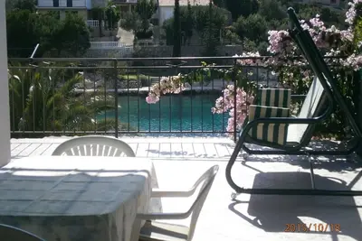Image de Appartement de deux chambres prés de la plage Baie Kalebova Luka, Rogoznica (A-13712-b)
