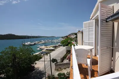 Image de Appartement d'une chambre prés de la plage Tisno, Murter (A-5141-b)