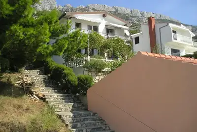 Image de Appartement de deux chambres avec le balcon et la vue sur le mer Pisak, Omis (A-1009-a)