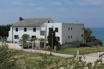 Image de Appartement d'une chambre prés de la plage Povljana, Pag (A-6476-c)