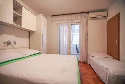 Image de Garçonnière avec air conditionné Baska Voda, Makarska (As-6827-k)