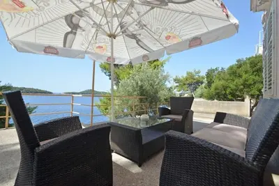 Image de Appartement de trois chambres prés de la plage Prizba, Korcula (A-176-b)