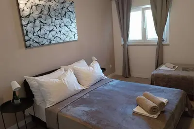 Appartement de deux chambres avec la terrasse Tribunj, Vodice (A-12144-d)
