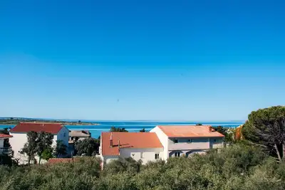 Image de Appartement d'une chambre avec la terrasse et la vue sur le mer Novalja, Pag (A-3307-e)