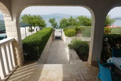 Image de Appartement d'une chambre prés de la plage Slatine, Ciovo (A-1128-a)