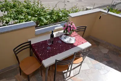 Image de Appartement de deux chambres avec la terrasse Novigrad (A-7108-a)