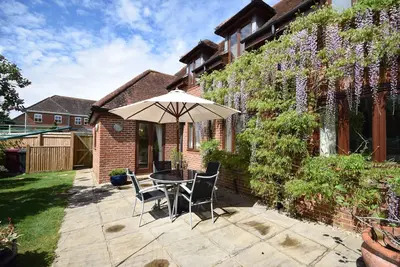 Image de Garden Flat - chalet confortable pour deux personnes près de Chichester et Goodwood