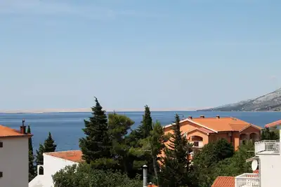 Appartement d'une chambre prés de la plage Starigrad, Paklenica (A-6591-d)