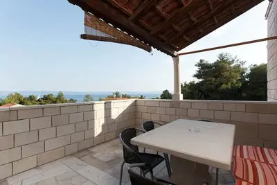 Image de Appartement de trois chambres prés de la plage Sumartin, Brac (A-12036-b)