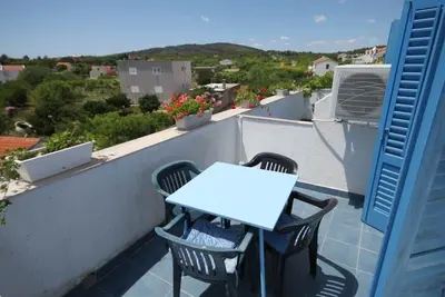 Appartement d'une chambre avec la terrasse et la vue sur le mer Sucuraj, Hvar (A-3589-b)