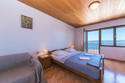Image de Garçonnière avec le balcon et la vue sur le mer Brela, Makarska (As-2752-e)