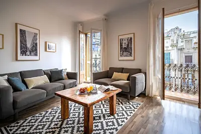 Image de Central 2 bedroom up to 4 people