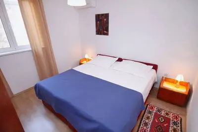 Image de Appartement d'une chambre avec la terrasse Slatine, Ciovo (A-6061-a)