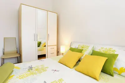Image de Appartement d'une chambre avec la terrasse Seget Vranjica, Trogir (A-10328-b)