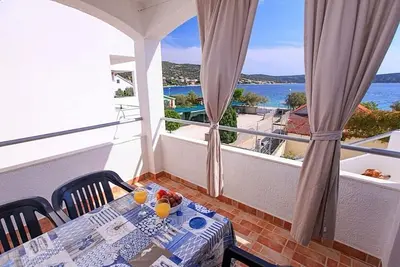 Image de Appartement de deux chambres prés de la plage Sevid, Trogir (A-4286-b)