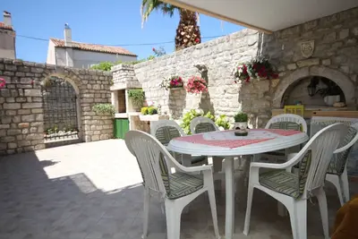 Image de Appartement d'une chambre avec la terrasse Osor, Losinj (A-8088-a)