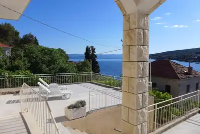 Image de Appartement de trois chambres prés de la plage Sumartin, Brac (A-5771-a)