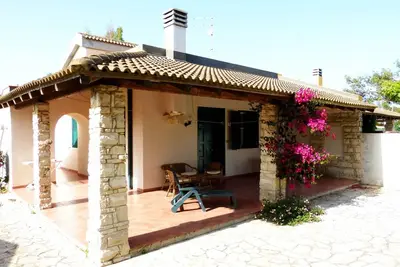 Image de CaseSicule: Villa Marittima, Villa privée sur la plage avec grande véranda et Wifi