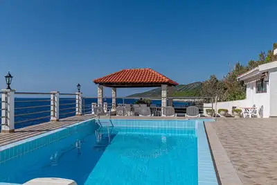 Image de Appartement d'une chambre prés de la plage Zavalatica, Korcula (A-183-e)