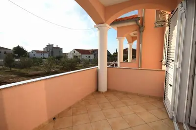 Image de Appartement de deux chambres avec la terrasse Vrsi - Mulo, Zadar (A-5860-d)