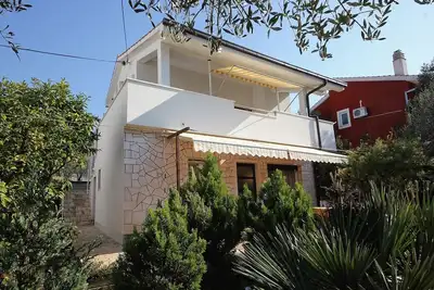 Image de Appartement de deux chambres avec la terrasse Okrug Gornji, Ciovo (A-9469-c)