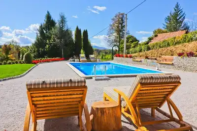 Image de Maison pour la famille avec la piscine Gornja Voca, Zagorje (K-11873)