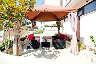 Image de Appartement d'une chambre avec la terrasse et la vue sur le mer Zadar - Diklo, Zadar (A-5887-c)