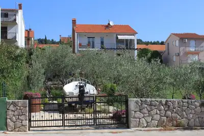 Image de Appartement de trois chambres avec le balcon et la vue sur le mer Stari Grad, Hvar (A-8708-a)