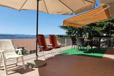 Image de Appartement d'une chambre avec la terrasse et la vue sur le mer Dramalj, Crikvenica (A-2397-c)